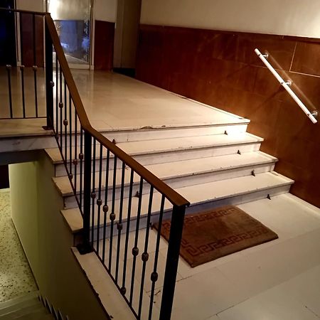 Vestige Basement Apartment Athen Eksteriør billede